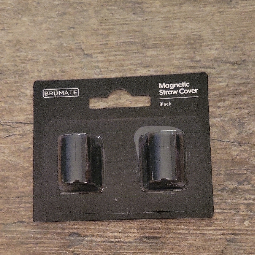 BrüMate Magnetic Straw Cover - Black NWT (Sold Separately)